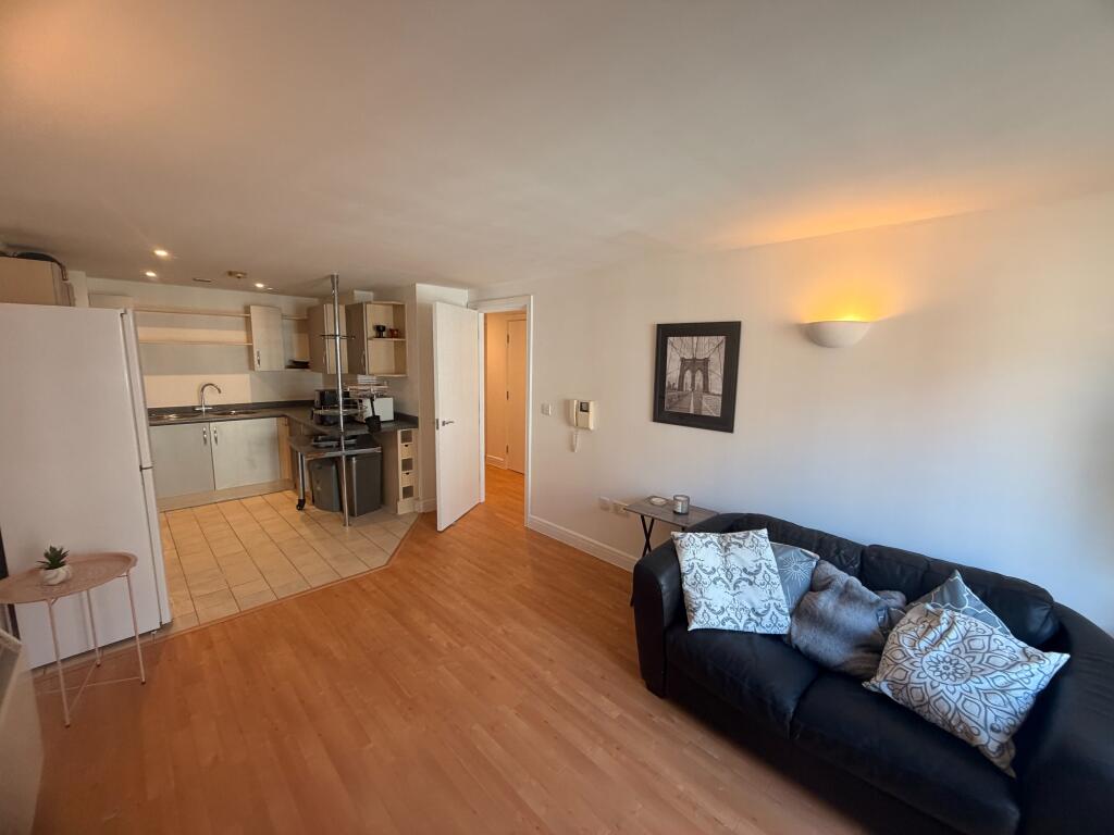 1 bed 1st Floor Flat for rent in Manchester. From Northwood - Sale