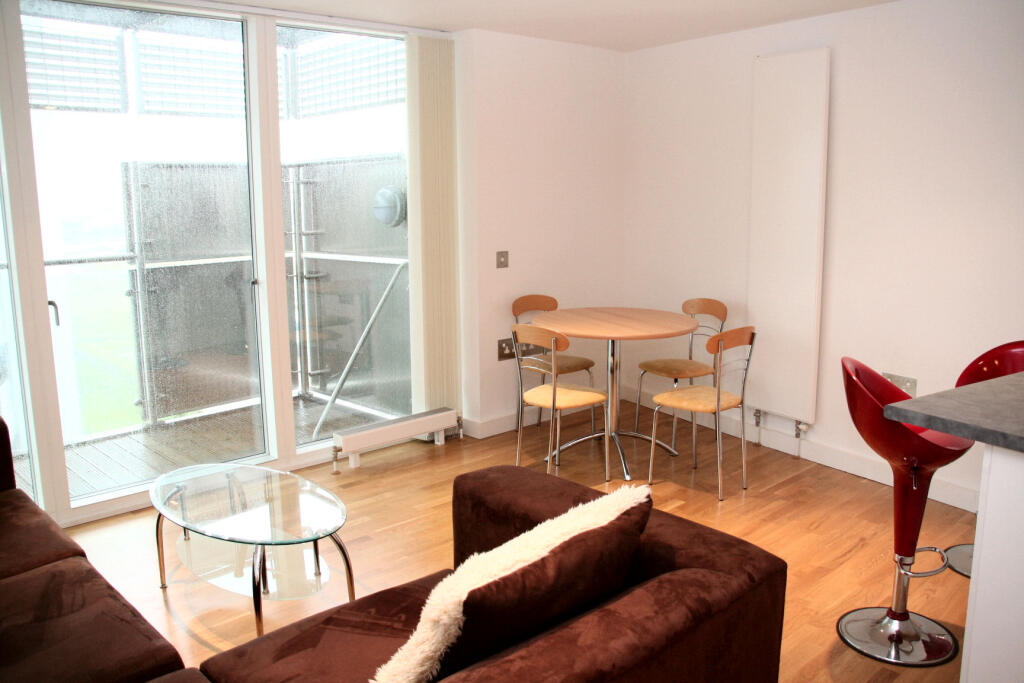 1 bed 1st Floor Flat for rent in Salford. From Northwood - Sale