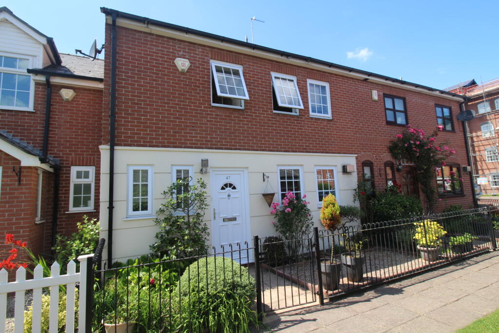 3 bed Mews for rent in Salford. From Northwood - Sale