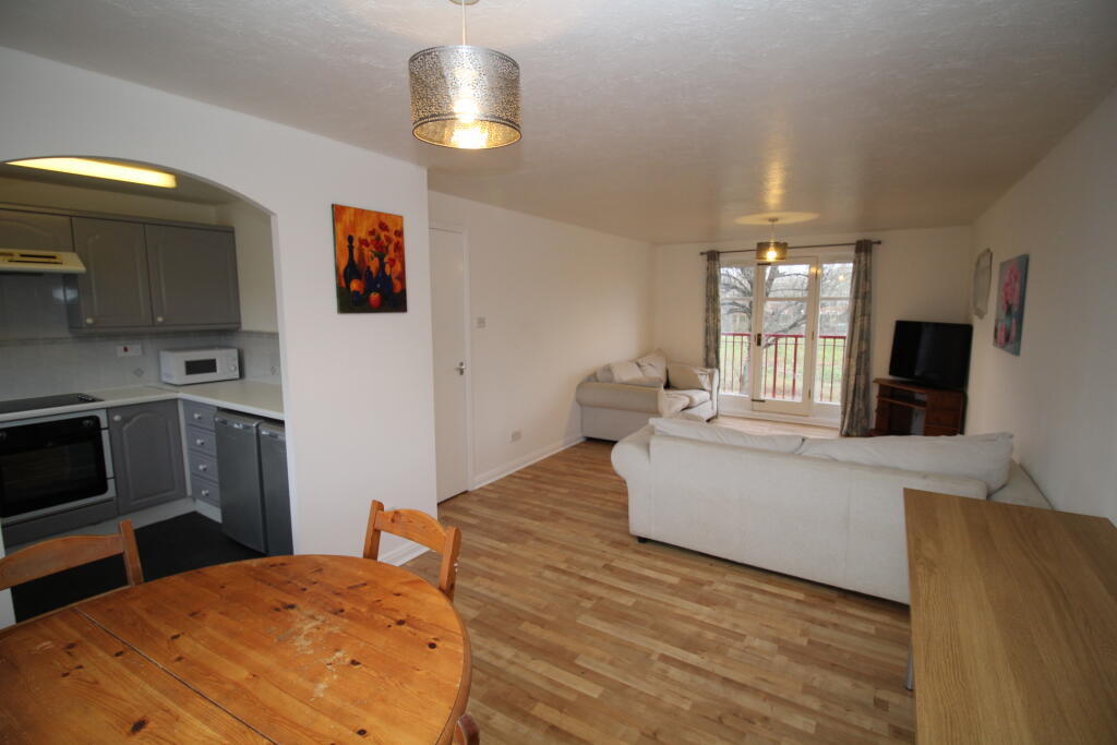 2 bed 1st Floor Flat for rent in Salford. From Northwood - Sale