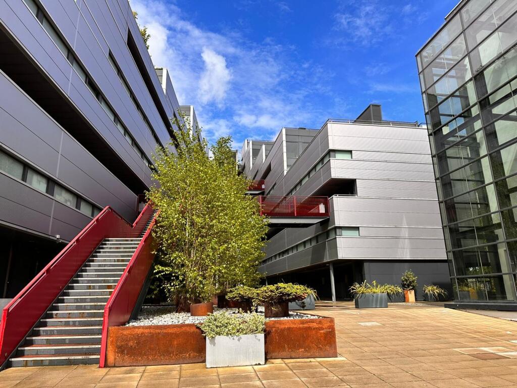 2 bed 1st Floor Flat for rent in Altrincham. From Northwood - Sale 2 bed 1st Floor Flat for rent in Altrincham. From Northwood - Sale