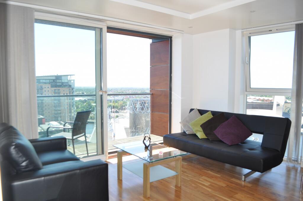 2 bed 1st Floor Flat for rent in Salford. From Northwood - Sale