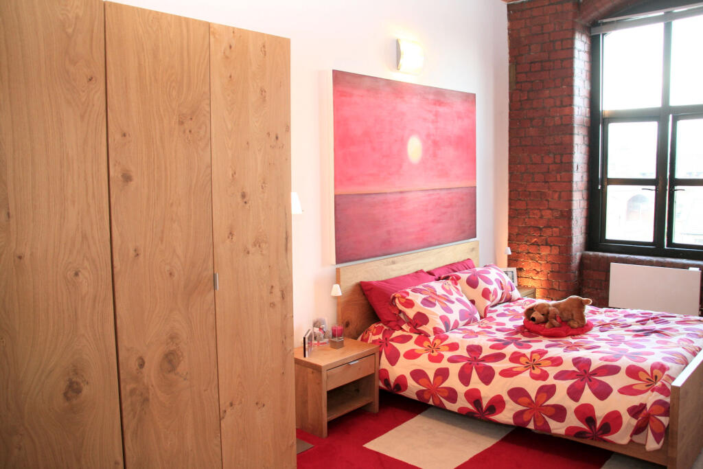 2 bed 1st Floor Flat for rent in Manchester. From Northwood - Sale