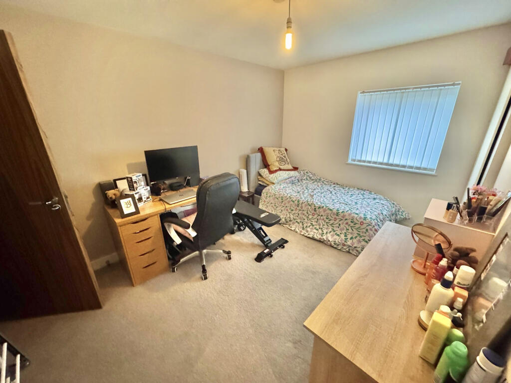 2 bed 1st Floor Flat for rent in Salford. From Northwood - Sale 2 bed 1st Floor Flat for rent in Salford. From Northwood - Sale