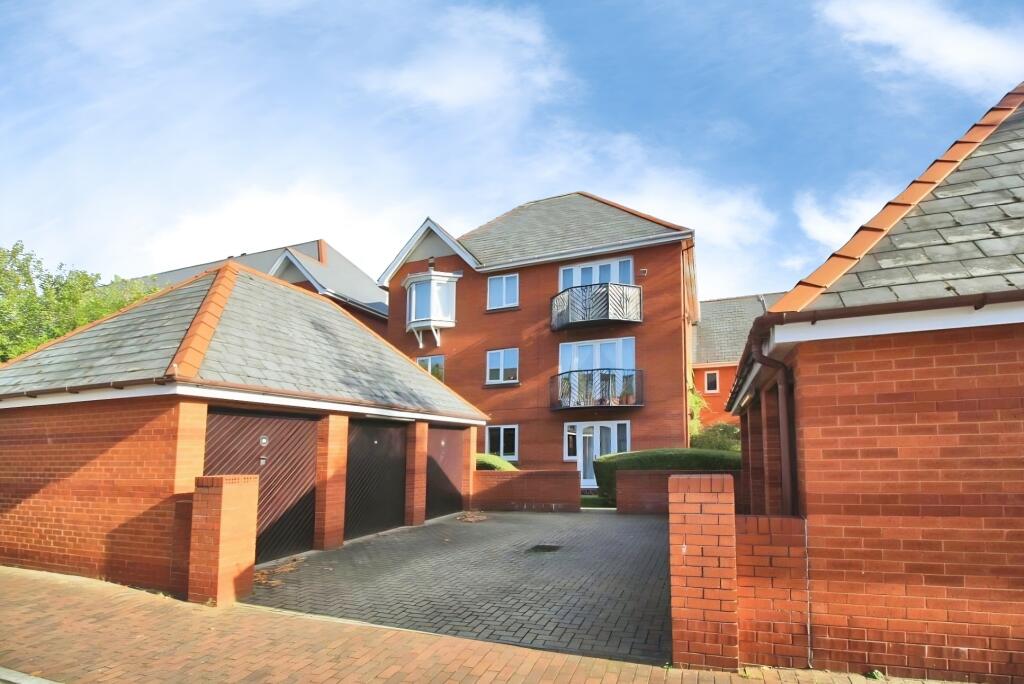 3 bed 1st Floor Flat for rent in Salford. From Northwood - Sale 3 bed 1st Floor Flat for rent in Salford. From Northwood - Sale