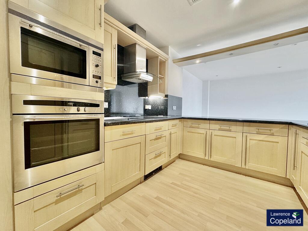 2 bed 1st Floor Flat for rent in Salford. From Northwood - Sale 2 bed 1st Floor Flat for rent in Salford. From Northwood - Sale