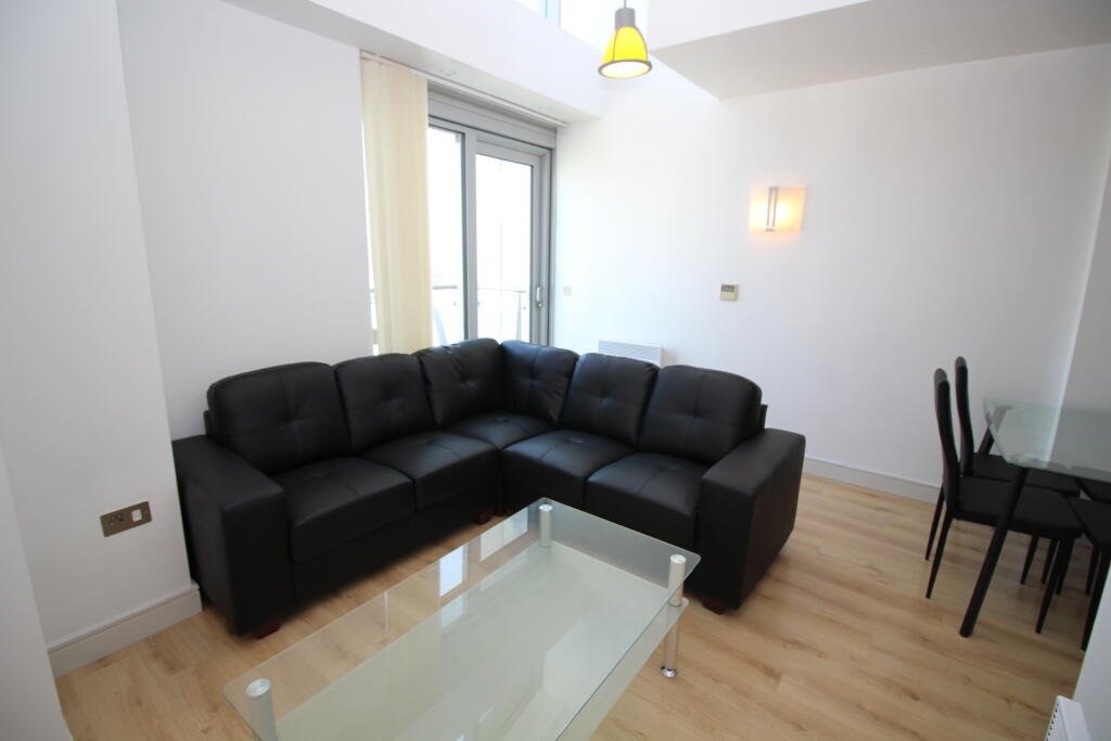 2 bed 1st Floor Flat for rent in Manchester. From Northwood - Sale 2 bed 1st Floor Flat for rent in Manchester. From Northwood - Sale
