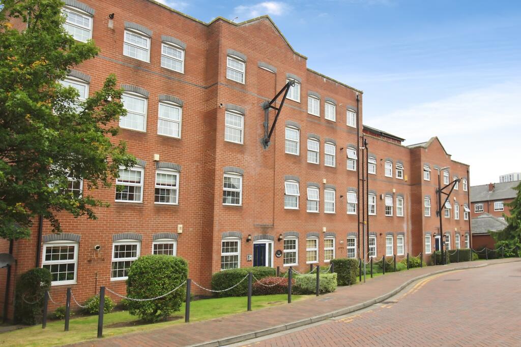 2 bed 1st Floor Flat for rent in Salford. From Northwood - Sale
