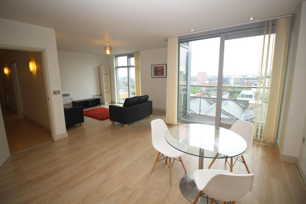 2 bed 1st Floor Flat for rent in Manchester. From Northwood - Sale