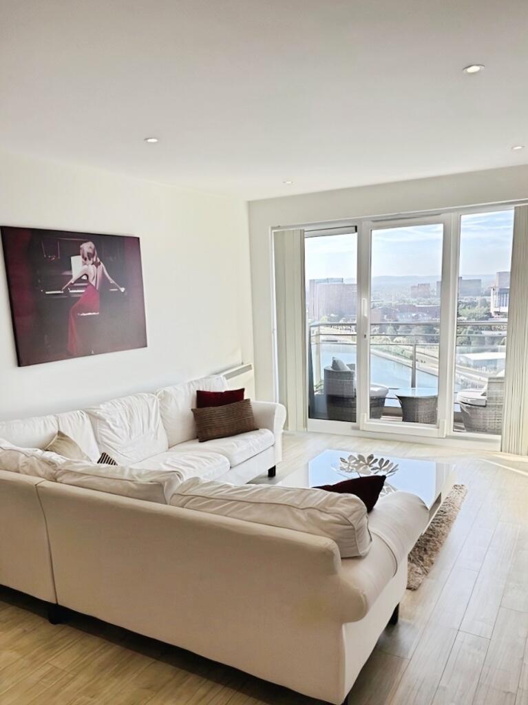 2 bed 1st Floor Flat for rent in Salford. From Northwood - Sale