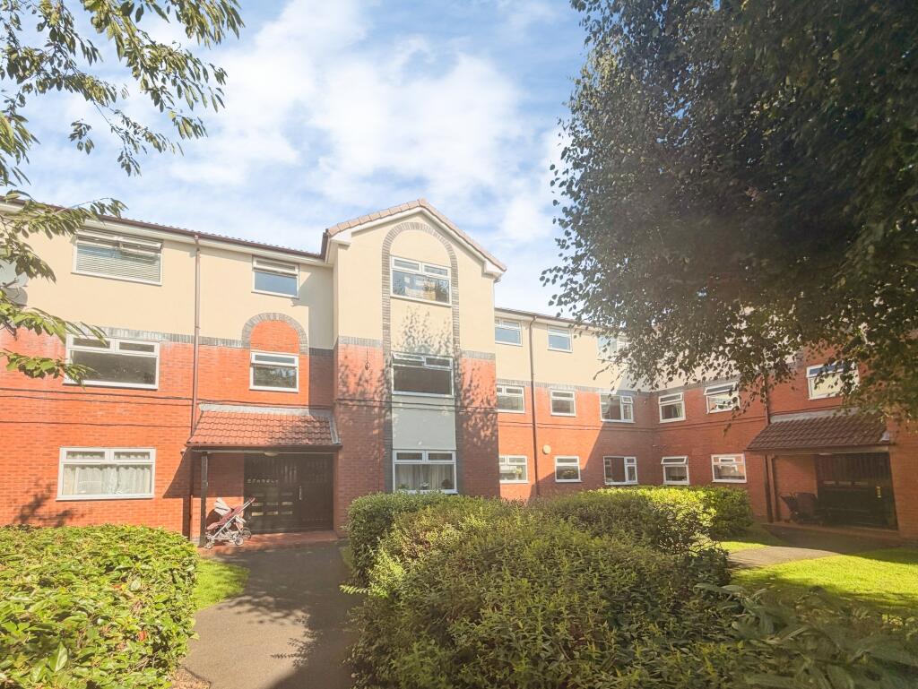 3 bed 1st Floor Flat for rent in Salford. From Northwood - Sale