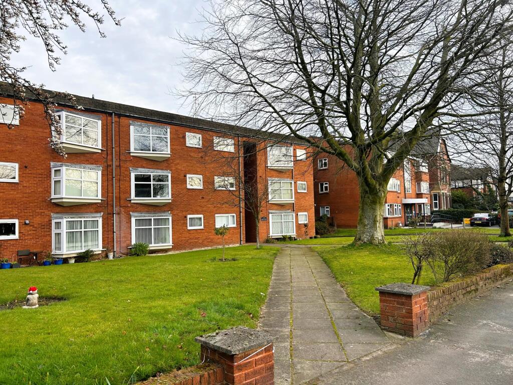 2 bed 1st Floor Flat for rent in Southport. From Northwood - Southport