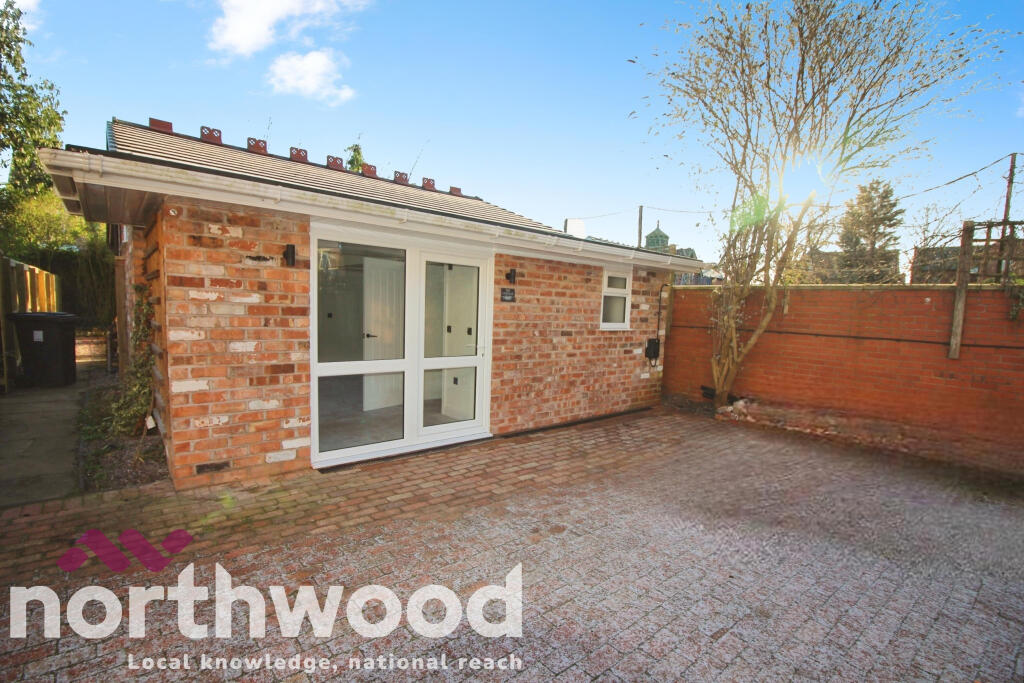 1 bed Detached bungalow for rent in Southport. From Northwood - Southport