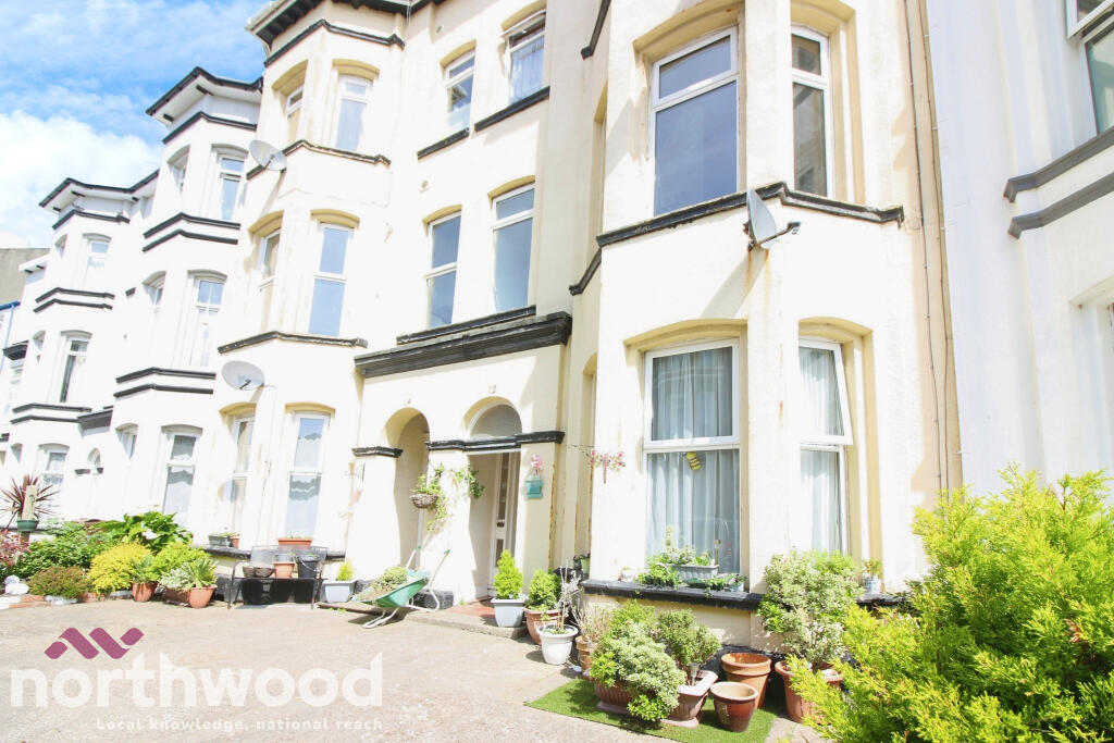 1 bed 1st Floor Flat for rent in Southport. From Northwood - Southport