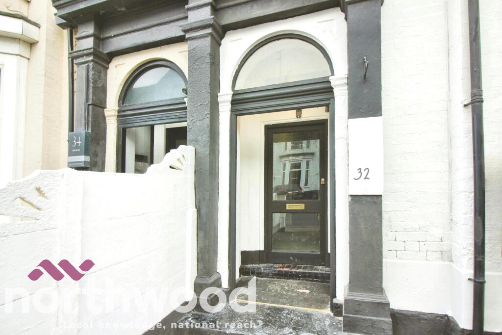2 bed 1st Floor Flat for rent in Southport. From Northwood - Southport