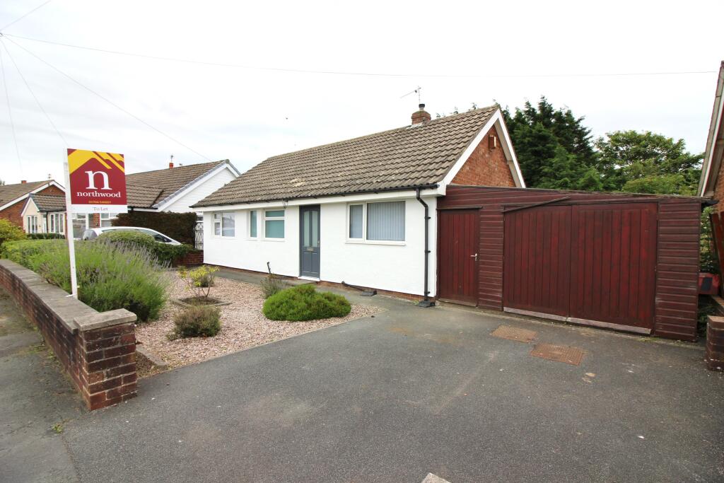 2 bed Bungalow for rent in Mere Brow. From Northwood - Southport