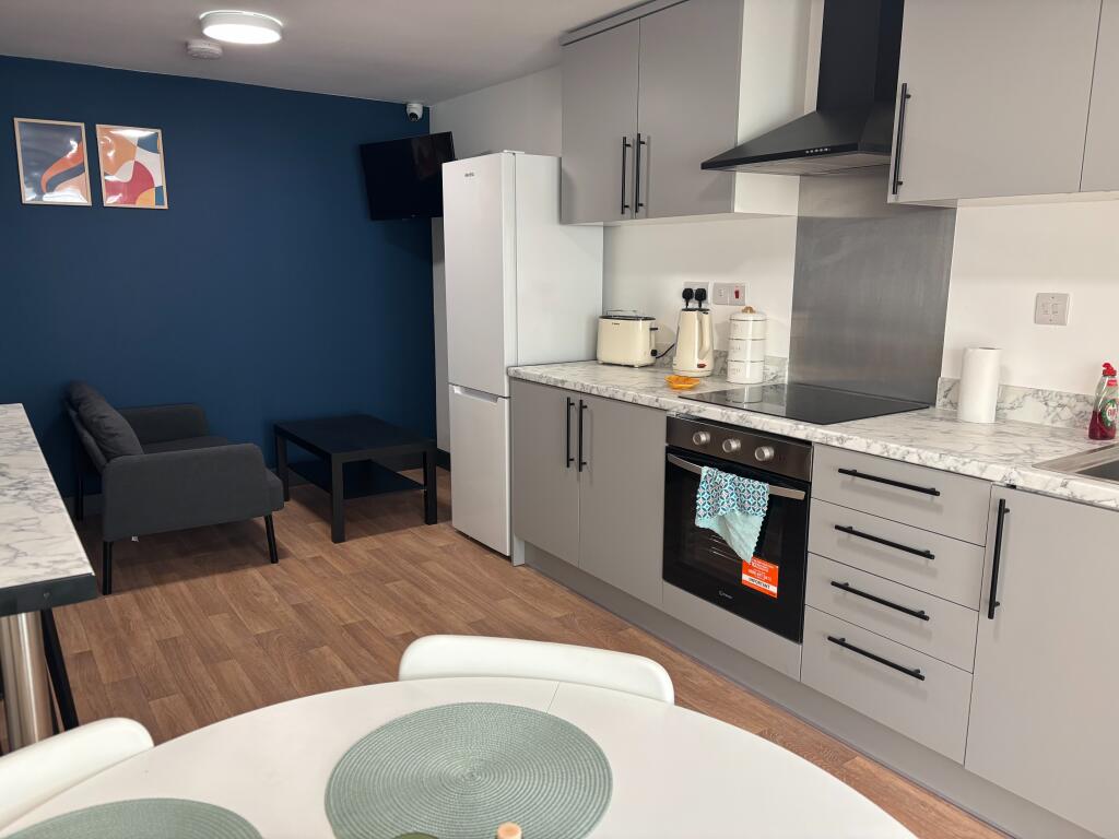 5 bed House Share for rent in Skelmersdale. From Northwood - Southport 5 bed House Share for rent in Skelmersdale. From Northwood - Southport