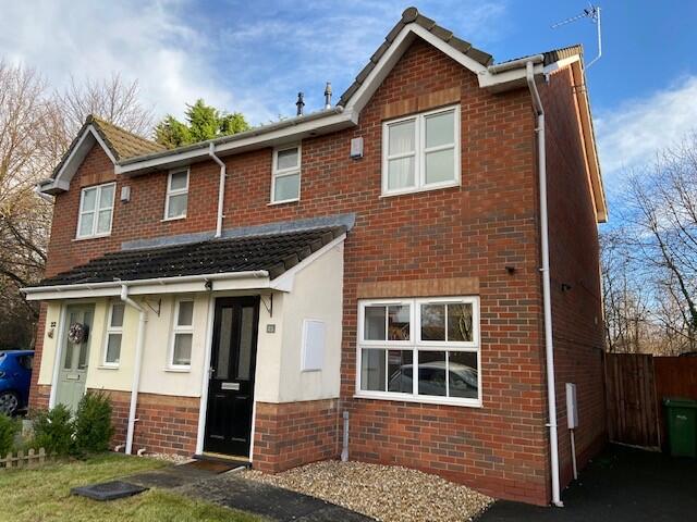 3 bed Semi Detached for rent in Burtonwood. From Northwood - Warrington