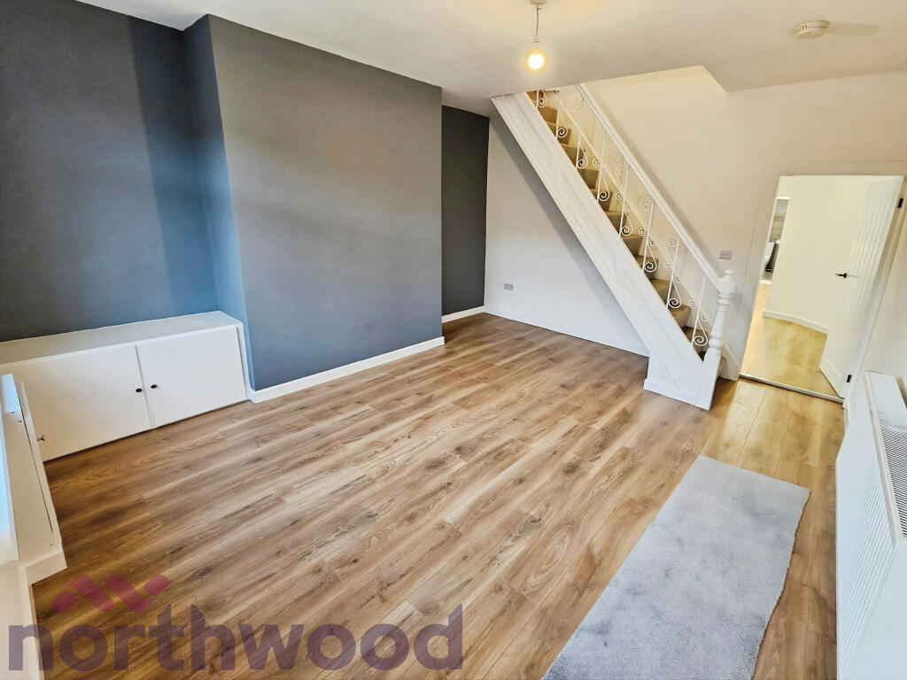 2 bed Mid Terraced House for rent in Pewfall. From Northwood - Warrington