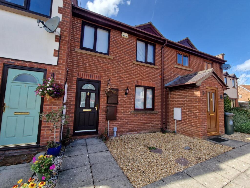 3 bed Mid Terraced House for rent in Willaston. From Northwood - Wirral