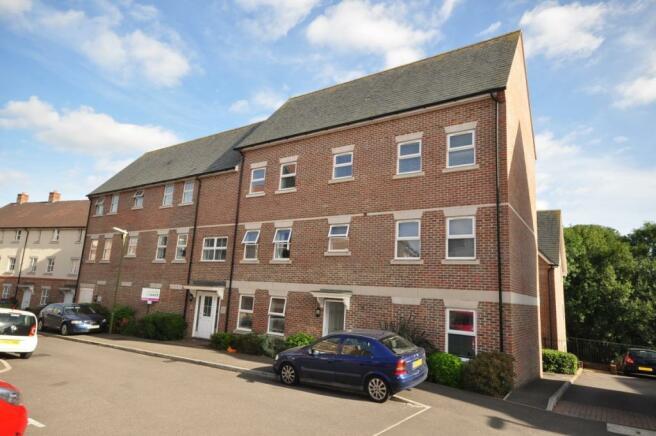 2 bed 1st Floor Flat for rent in Pulborough. From Northwood - Worthing