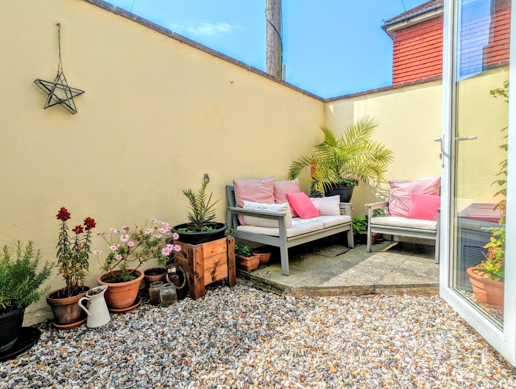 1 bed 1st Floor Flat for rent in Clapham. From Northwood - Worthing 1 bed 1st Floor Flat for rent in Clapham. From Northwood - Worthing