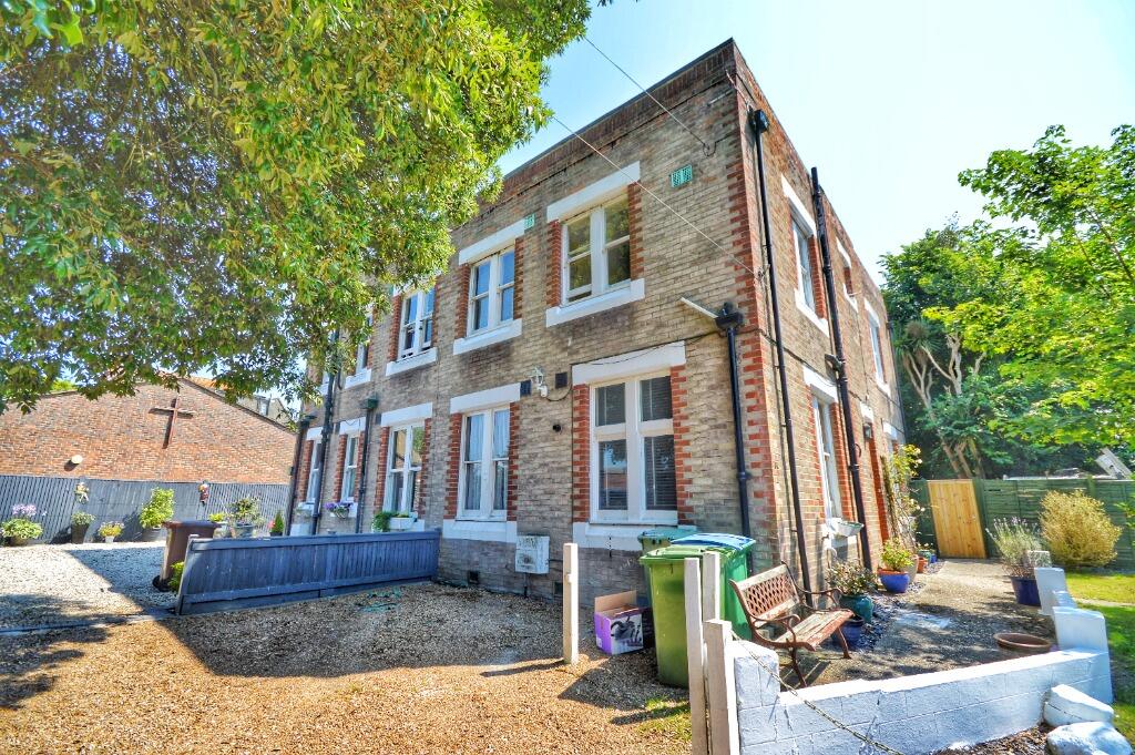 4 bed Studio for rent in Ferring. From Northwood - Worthing