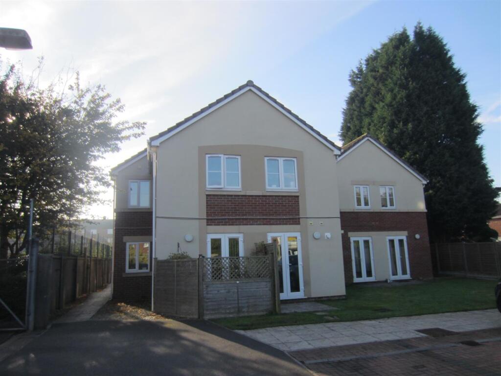 1 bed Apartment for rent in Bristol. From Oak Estate Agents - Kingswood