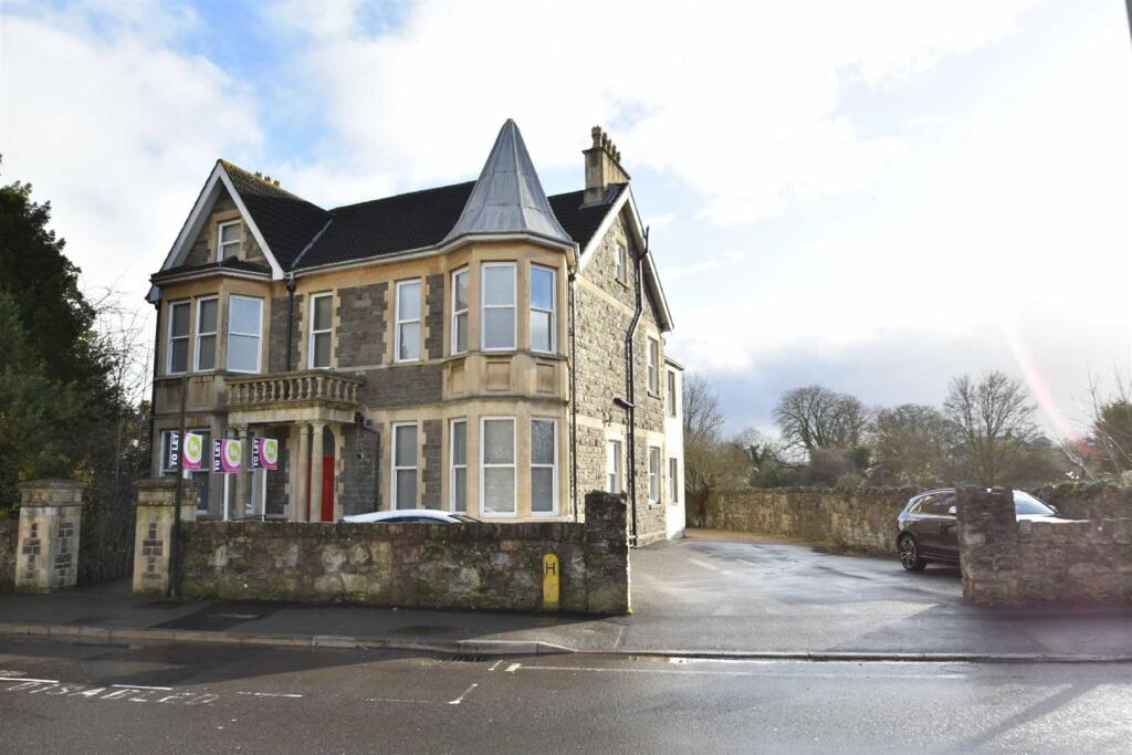 2 bed Apartment for rent in Keynsham. From Oak Estate Agents - Kingswood 2 bed Apartment for rent in Keynsham. From Oak Estate Agents - Kingswood