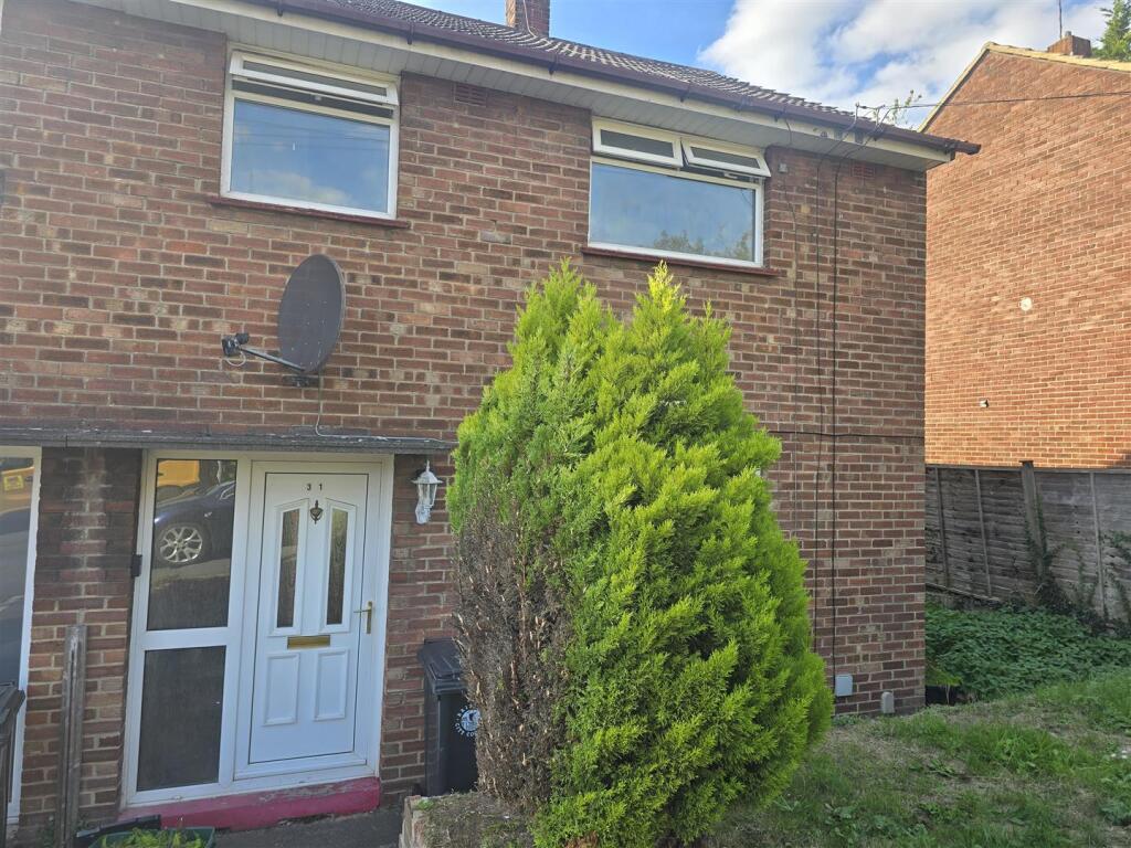 3 bed Semi Detached for rent in Bristol. From Oak Estate Agents - Kingswood 3 bed Semi Detached for rent in Bristol. From Oak Estate Agents - Kingswood