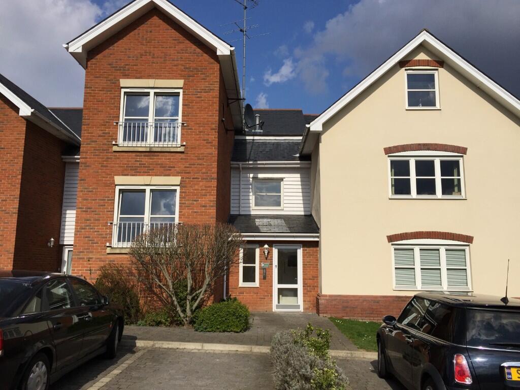2 bed 1st Floor Flat for rent in Rayleigh. From oakleighblue.co.uk - Hockley - Essex