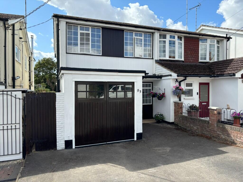 3 bed Semi Detached for rent in Ashingdon. From oakleighblue.co.uk - Hockley - Essex 3 bed Semi Detached for rent in Ashingdon. From oakleighblue.co.uk - Hockley - Essex