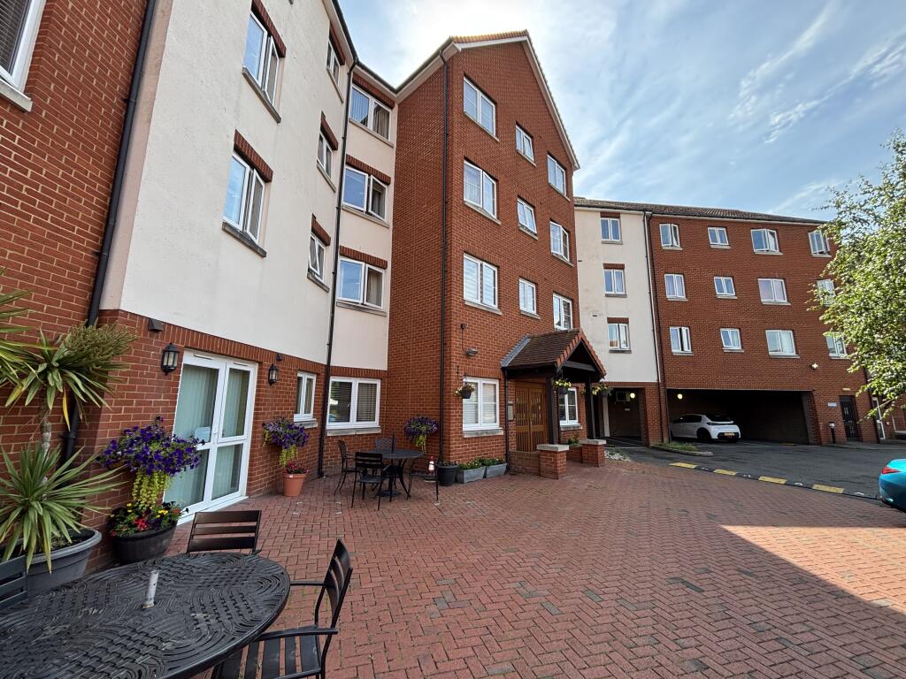 1 bed Apartment for rent in South Woodham Ferrers. From oakleighblue.co.uk - Hockley - Essex