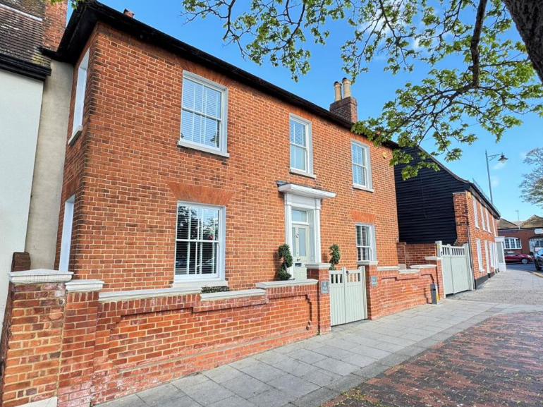 5 bed Detached for rent in Rayleigh. From oakleighblue.co.uk - Hockley - Essex 5 bed Detached for rent in Rayleigh. From oakleighblue.co.uk - Hockley - Essex