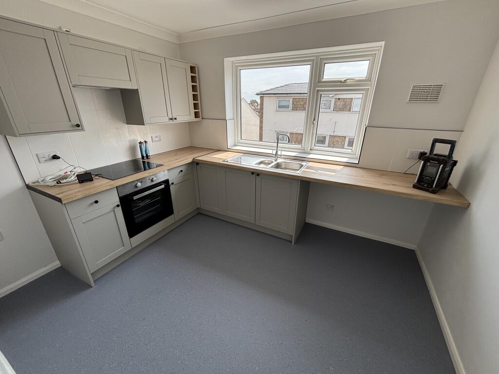 2 bed 1st Floor Flat for rent in Southend-on-Sea. From oakleighblue.co.uk - Hockley - Essex