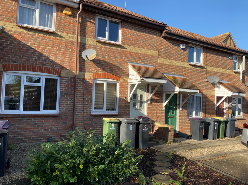 2 bed Mid Terraced House for rent in Rayleigh. From oakleighblue.co.uk - Hockley - Essex 2 bed Mid Terraced House for rent in Rayleigh. From oakleighblue.co.uk - Hockley - Essex