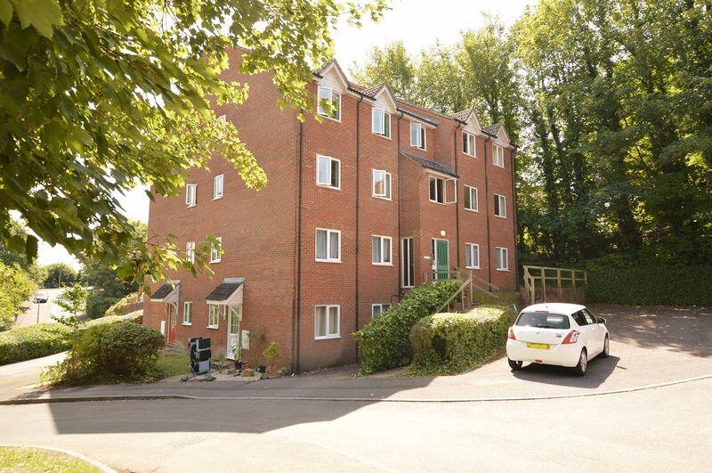 1 bed 1st Floor Flat for rent in Salisbury. From Oliver Chandler - Salisbury 1 bed 1st Floor Flat for rent in Salisbury. From Oliver Chandler - Salisbury