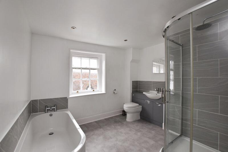 2 bed 1st Floor Flat for rent in Salisbury. From Oliver Chandler - Salisbury