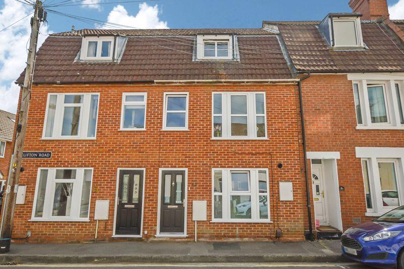 4 bed Mid Terraced House for rent in Quidhampton. From Oliver Chandler - Salisbury 4 bed Mid Terraced House for rent in Quidhampton. From Oliver Chandler - Salisbury