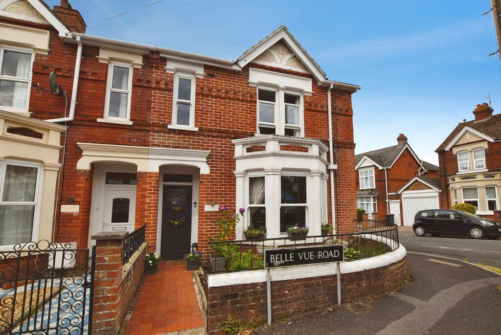 4 bed Mid Terraced House for rent in Salisbury. From Oliver Chandler - Salisbury