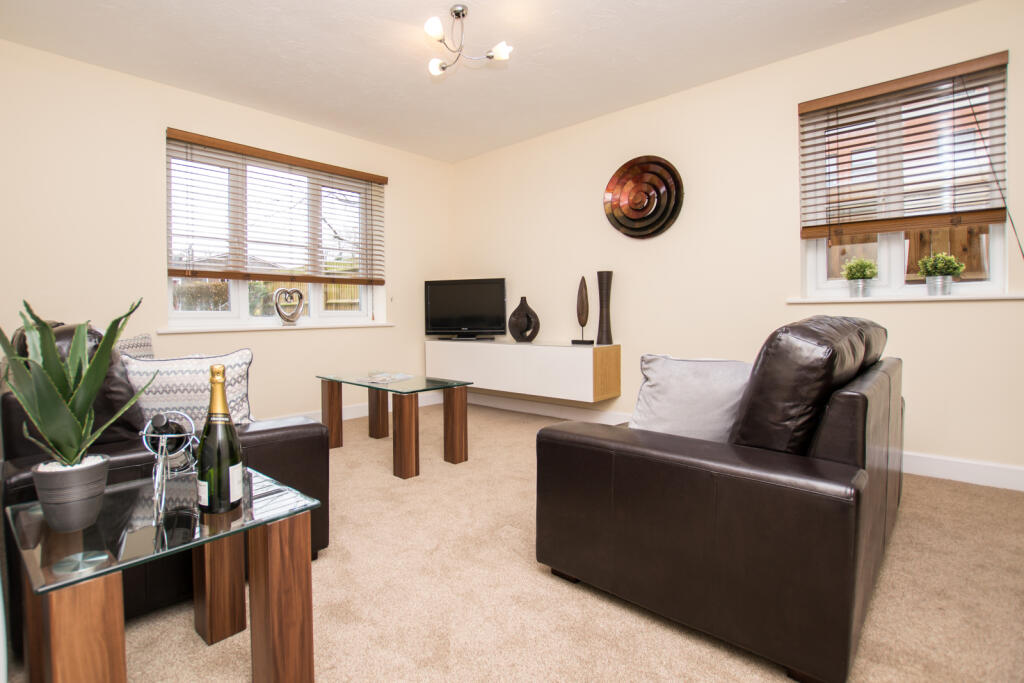 2 bed 1st Floor Flat for rent in Ifieldwood. From ONE RENT - Crawley