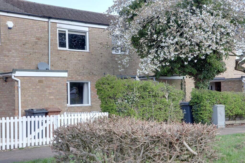 3 bed Mid Terraced House for rent in Stevenage. From Own Homes - Stevenage