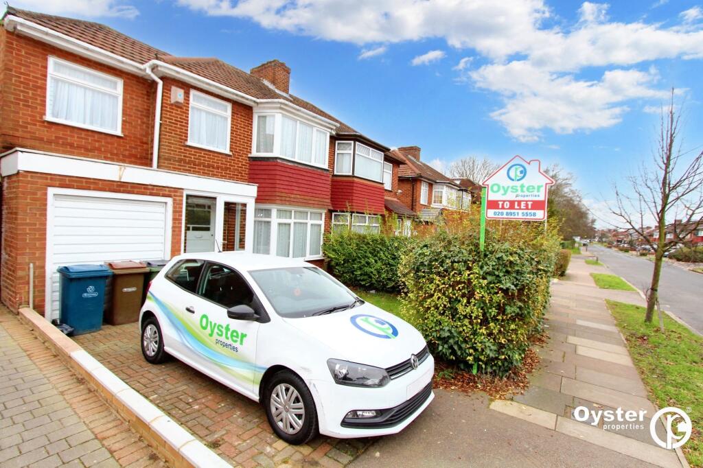 4 bed Semi Detached for rent in Stanmore. From Oyster Properties - Stanmore