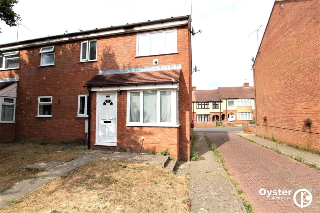 1 bed Mid Terraced House for rent in Luton. From Oyster Properties - Stanmore