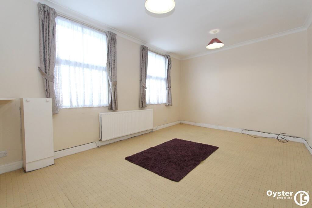 2 bed 1st Floor Flat for rent in London. From Oyster Properties - Stanmore