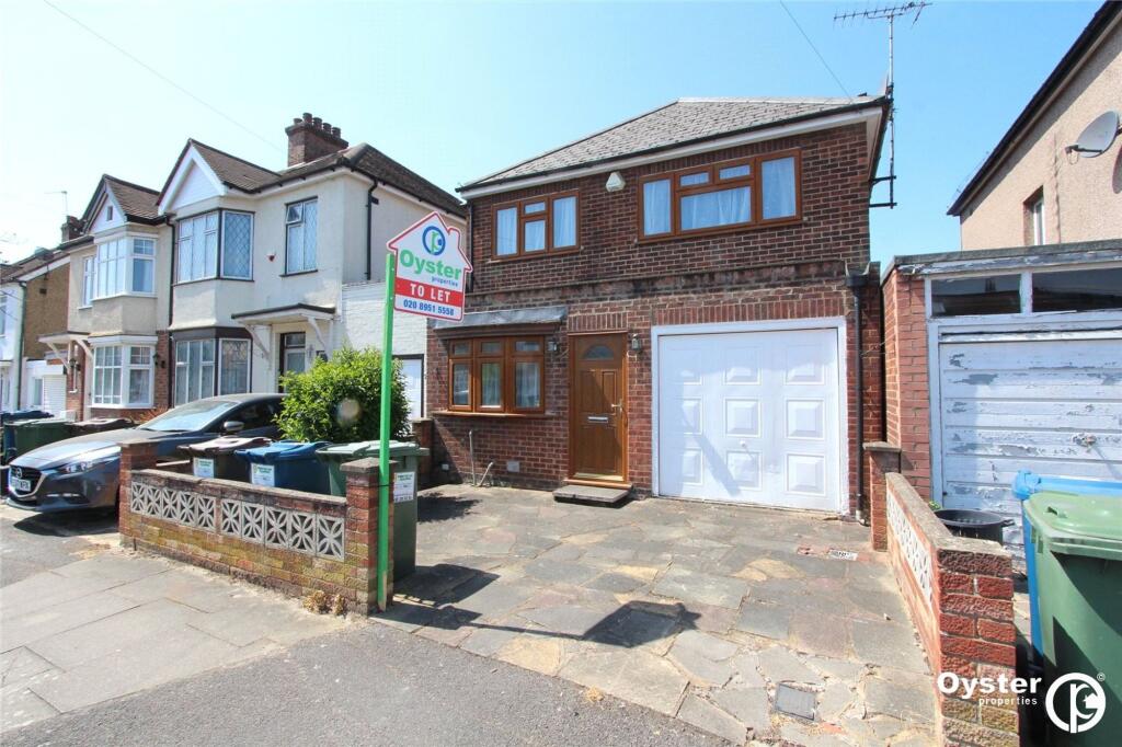 4 bed Detached for rent in Pinner. From Oyster Properties - Stanmore
