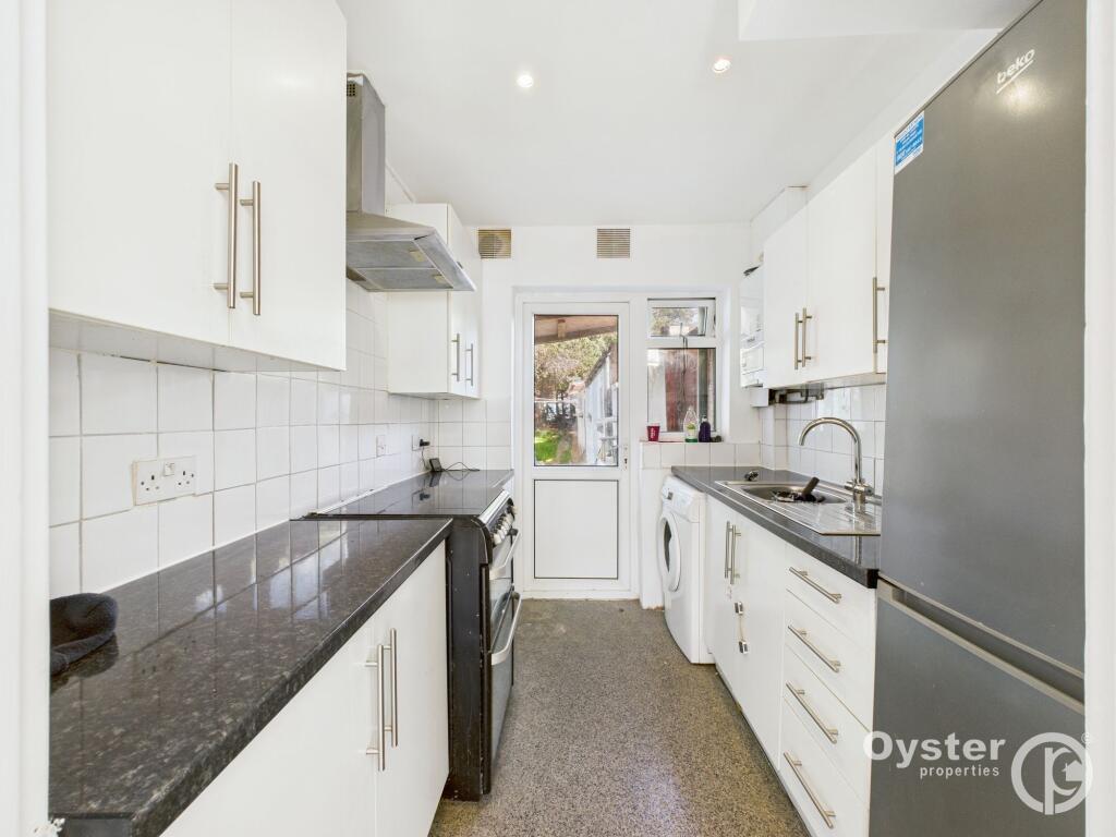 4 bed Semi Detached for rent in Kenton. From Oyster Properties - Stanmore