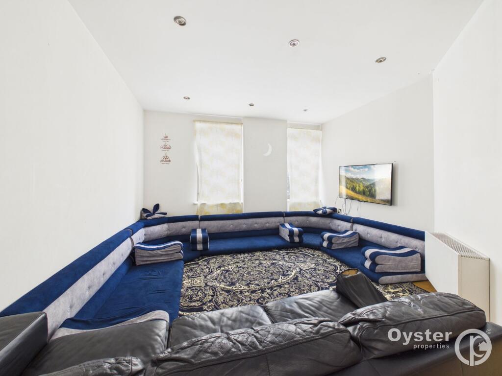 1 bed 1st Floor Flat for rent in Harrow. From Oyster Properties - Stanmore