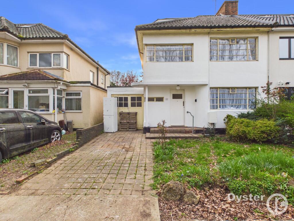 4 bed Semi Detached for rent in Stanmore. From Oyster Properties - Stanmore