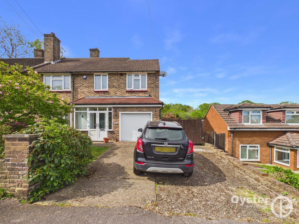 4 bed Semi Detached for rent in Northwood. From Oyster Properties - Stanmore 4 bed Semi Detached for rent in Northwood. From Oyster Properties - Stanmore